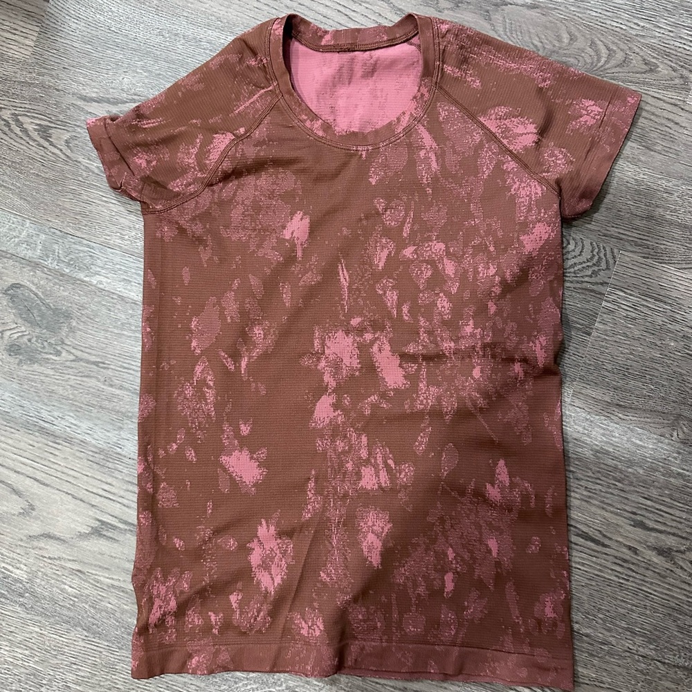Lululemon Swiftly Tech short sleeve Shirt 2.0, size 10